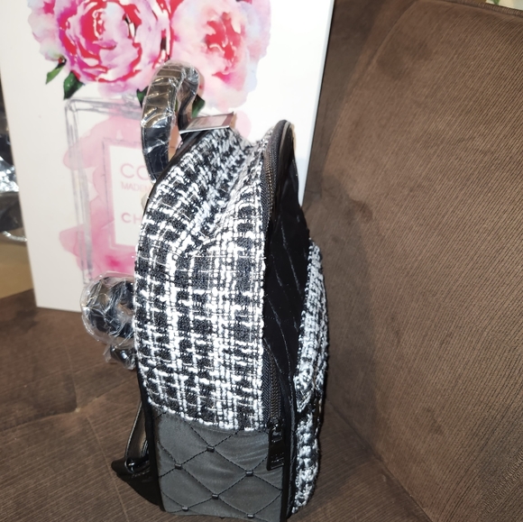 BADGLEY MISCHKA Black and White Tweed/Quilted BACKPACK - Picture 5 of 6